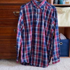 Vineyard vines button down whale shirt